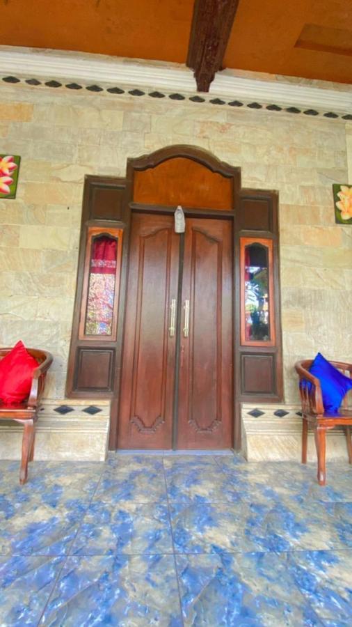 Kuwera Homestay Batununggul Ngoại thất bức ảnh