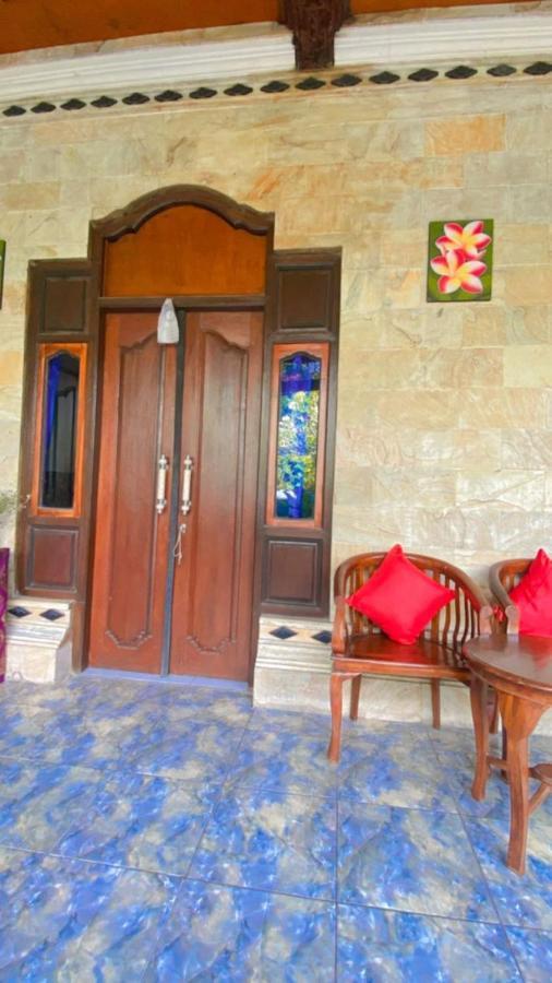 Kuwera Homestay Batununggul Ngoại thất bức ảnh