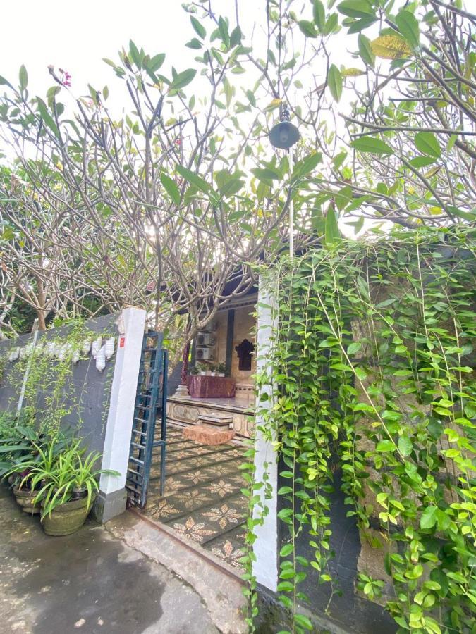 Kuwera Homestay Batununggul Ngoại thất bức ảnh
