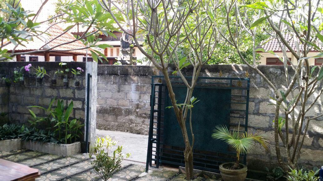 Kuwera Homestay Batununggul Ngoại thất bức ảnh